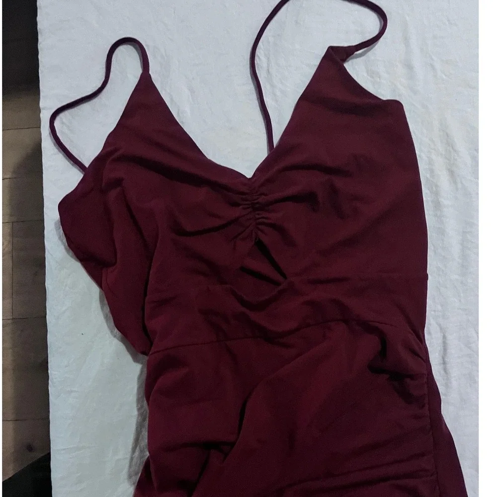 Lizabell Ruched‎ Bodycon Midi Dress Plum Purple Spaghetti Strap  Medium - Picture 5 of 5